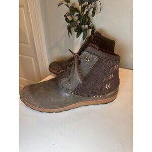 Merrell Women’s Ashland Vee Seal Brown Waterproof Leather Mid Hiking Boots 9.5